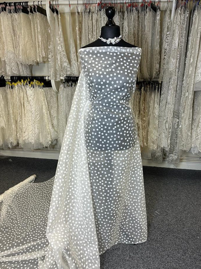 Elfenbeinfarbener bedruckter Seidenorganza - Marrakesh