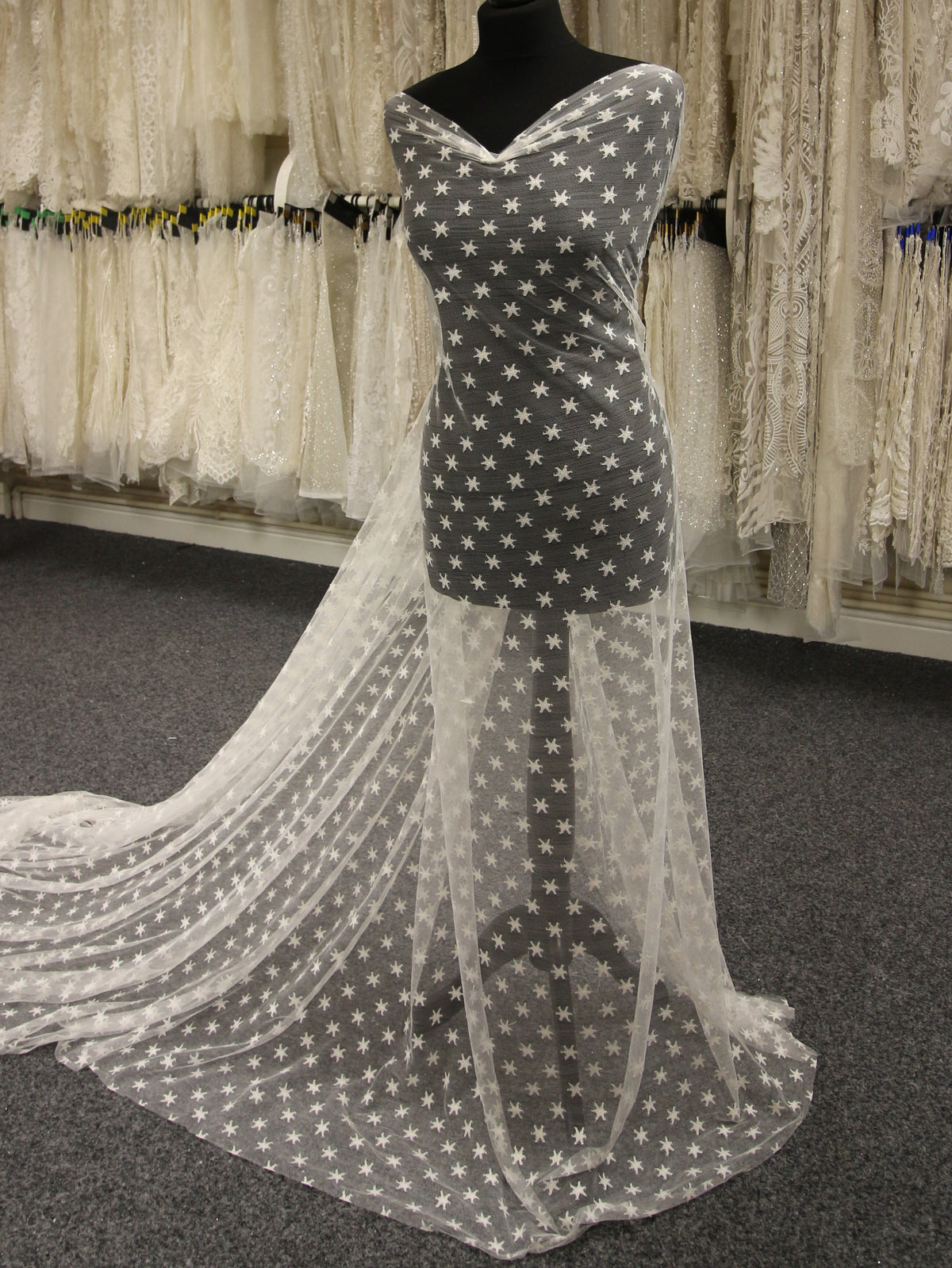 Elfenbeinfarbene Chantilly-Spitze – Ailsa