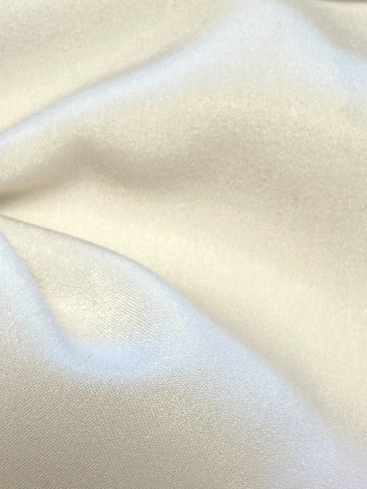 Elfenbeinfarbener Polyester-Satin – Japan