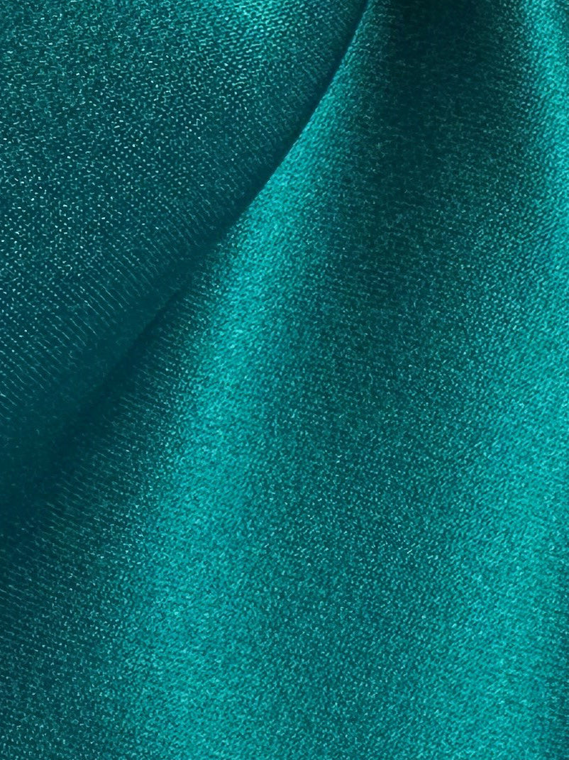 Jadegrüner Polyestersatin – Classique