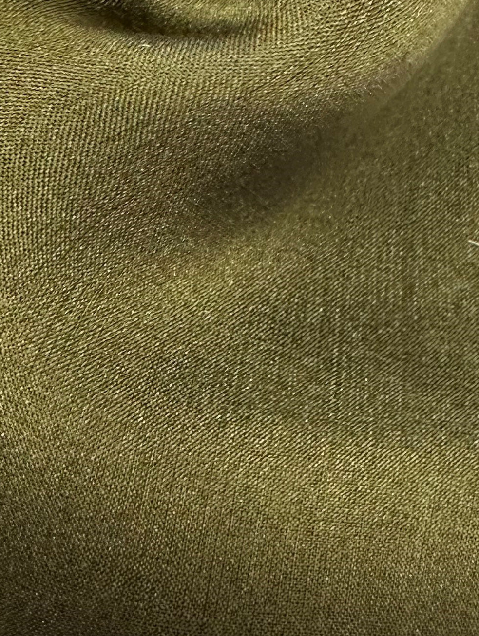 Khakifarbener Seidenchiffon – Sturm