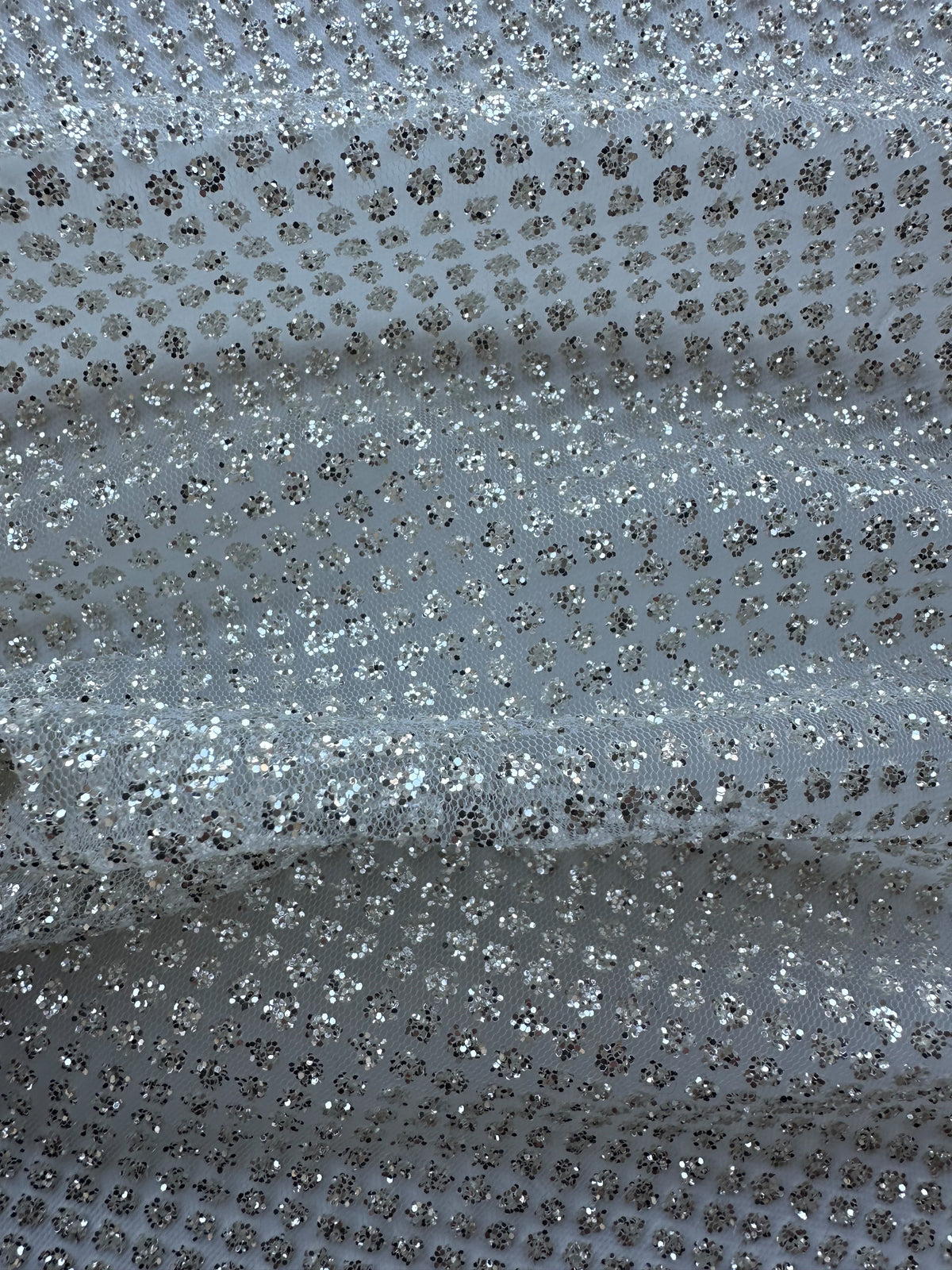 Elfenbeinfarbener Glitzertüll – Leigh