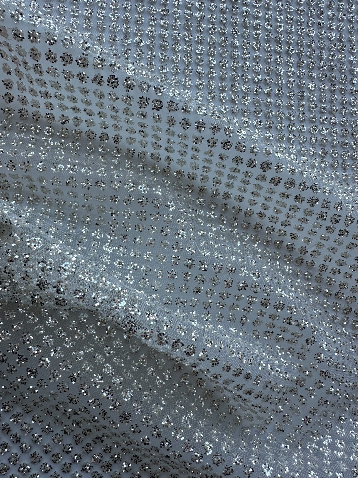 Elfenbeinfarbener Glitzertüll – Leigh