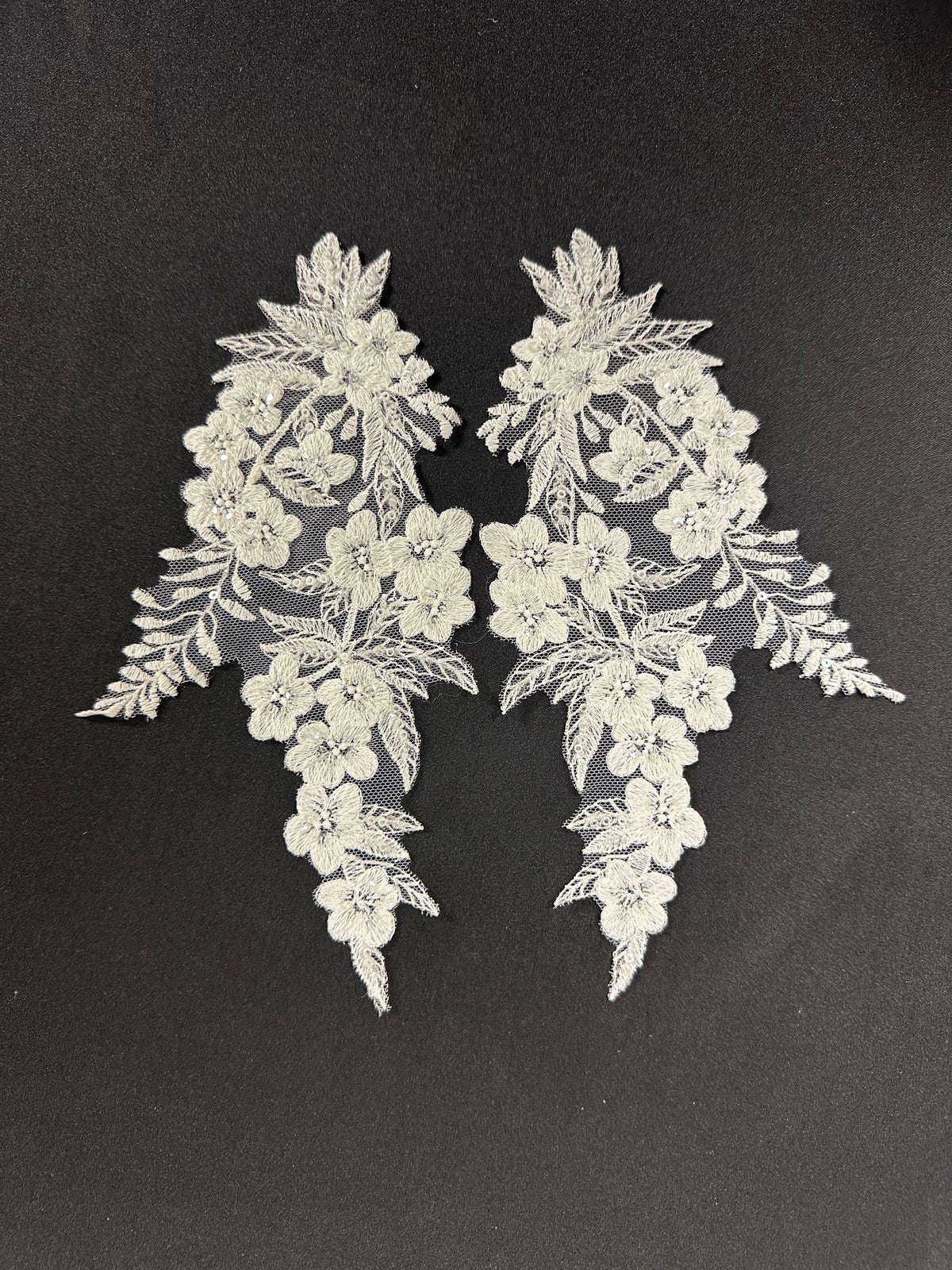 Elfenbeinfarbene Perlenspitzenapplikationen - MT4011