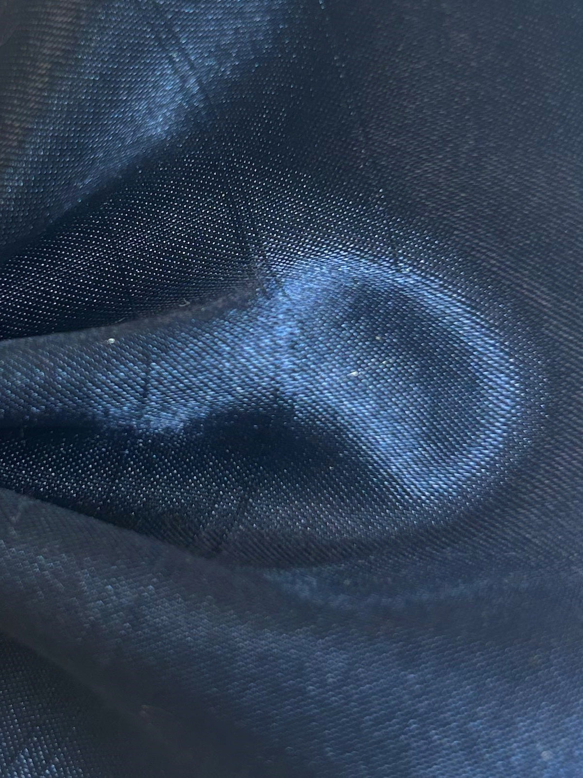Marineblauer Dupion mit Polyester-Satinrücken - Klarheit