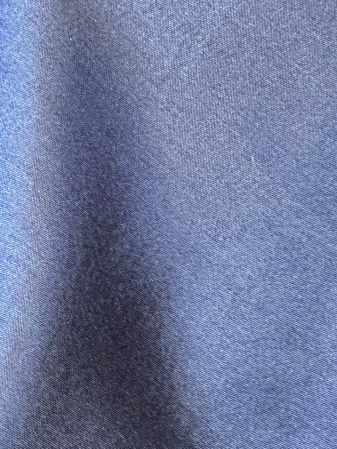 Marineblauer Polyestersatin - Familien