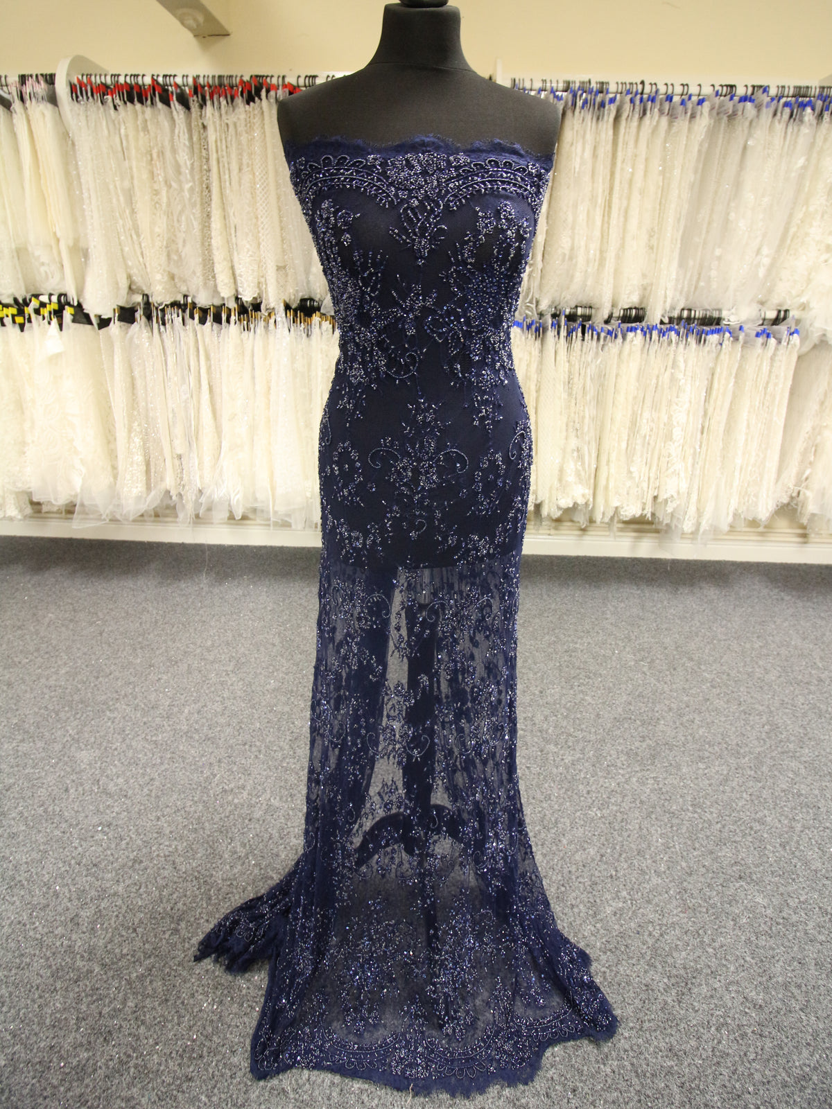 Blaue Perlenspitze – Jonquil