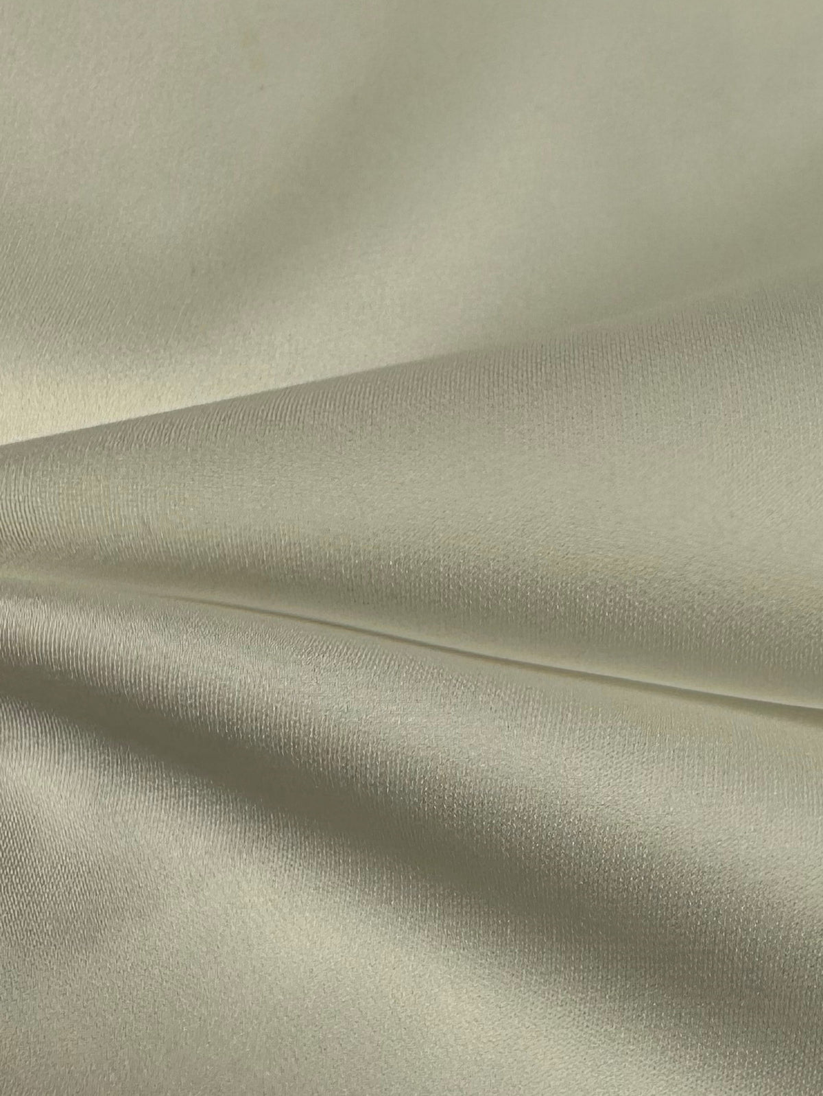 Elfenbeinfarbener Polyester-Satin – Orongo