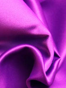 Hellvioletter, leichter Duchess-Satin aus Polyester - P44