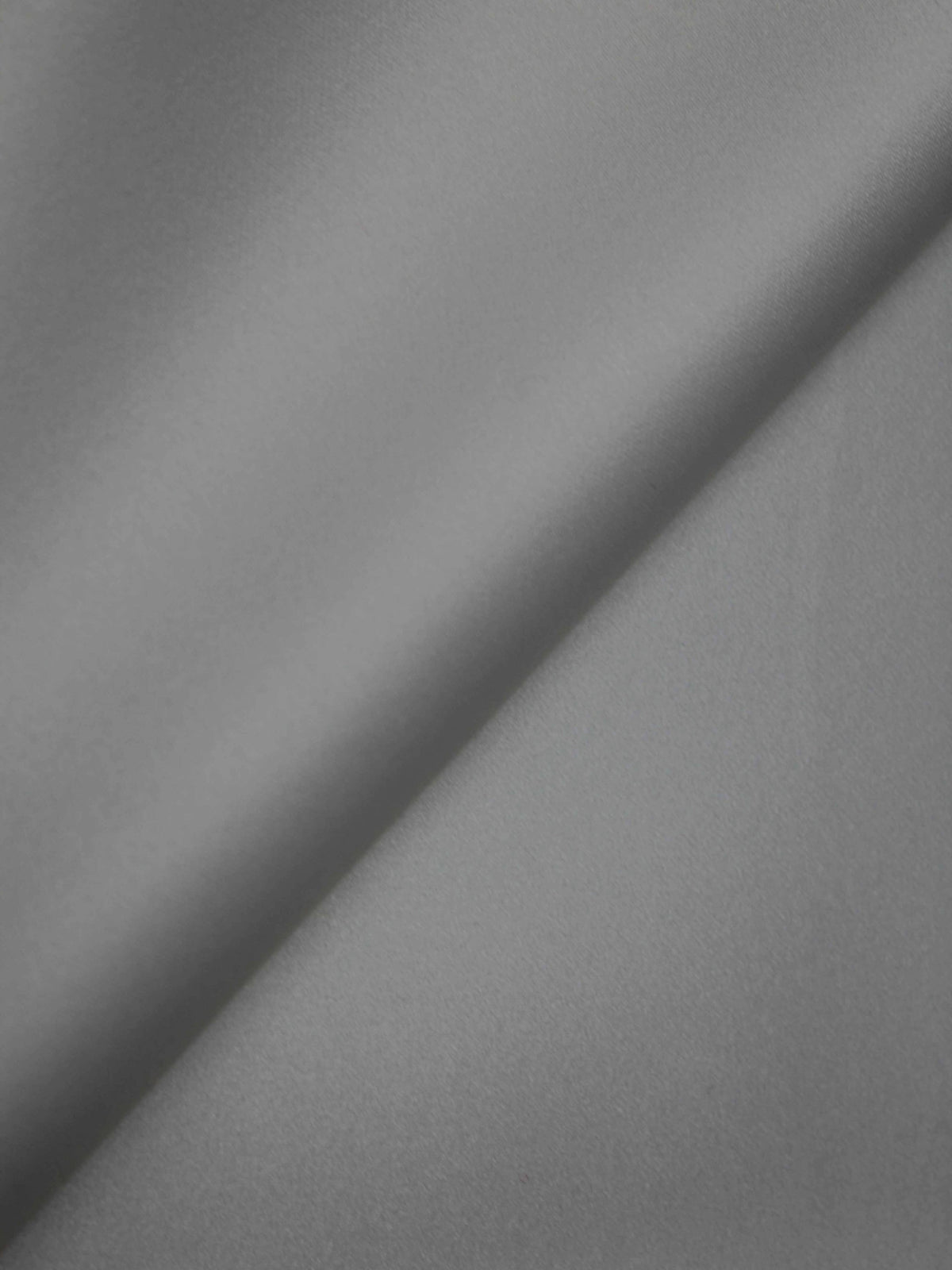 Elfenbeinfarbener Supreme Duchess Satin - P47