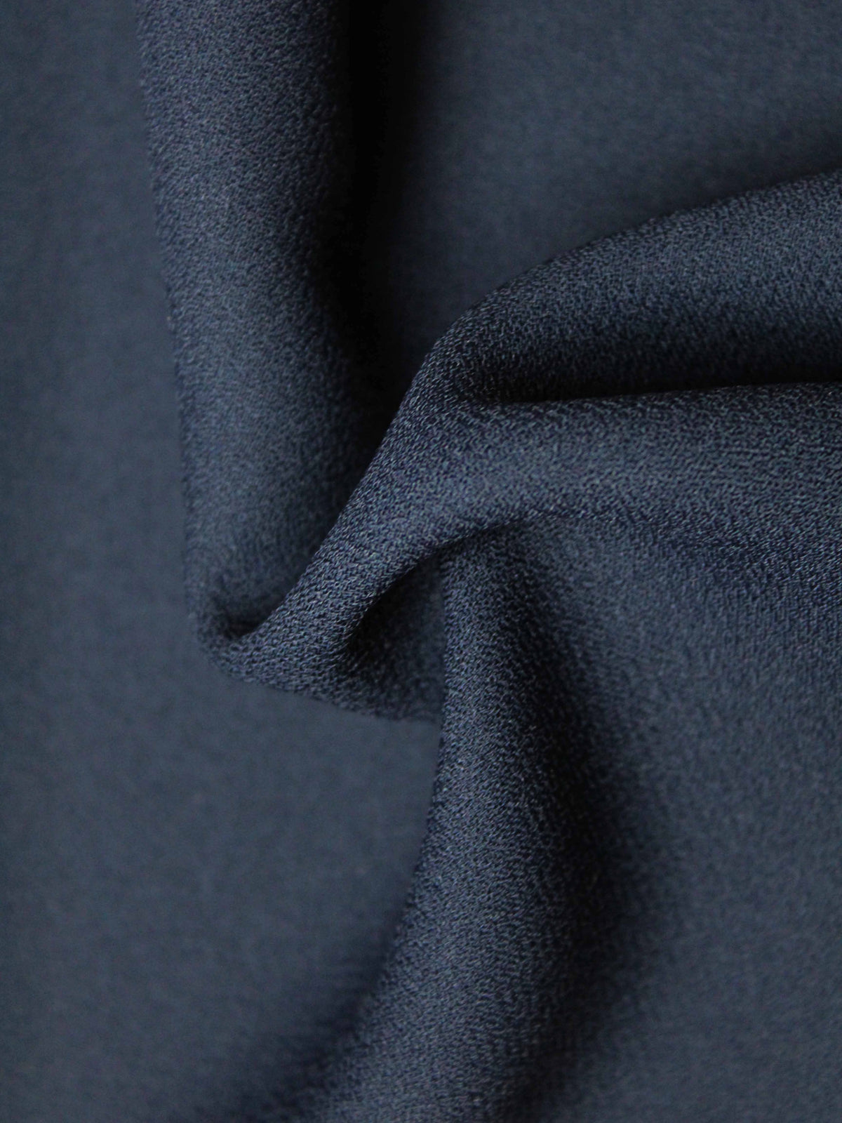 Marineblauer, mittelschwerer Poly-Crêpe - P59