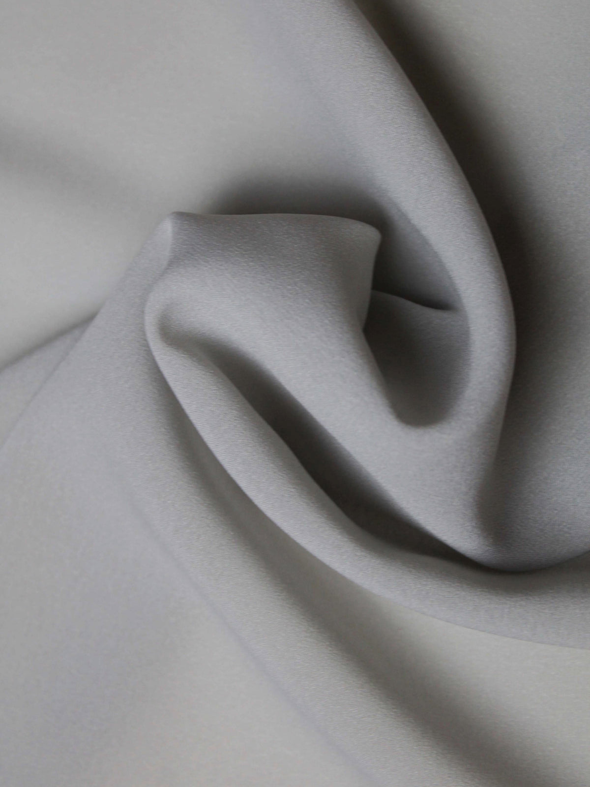 Anthrazitgrau (61) Polyester-Georgette - P93