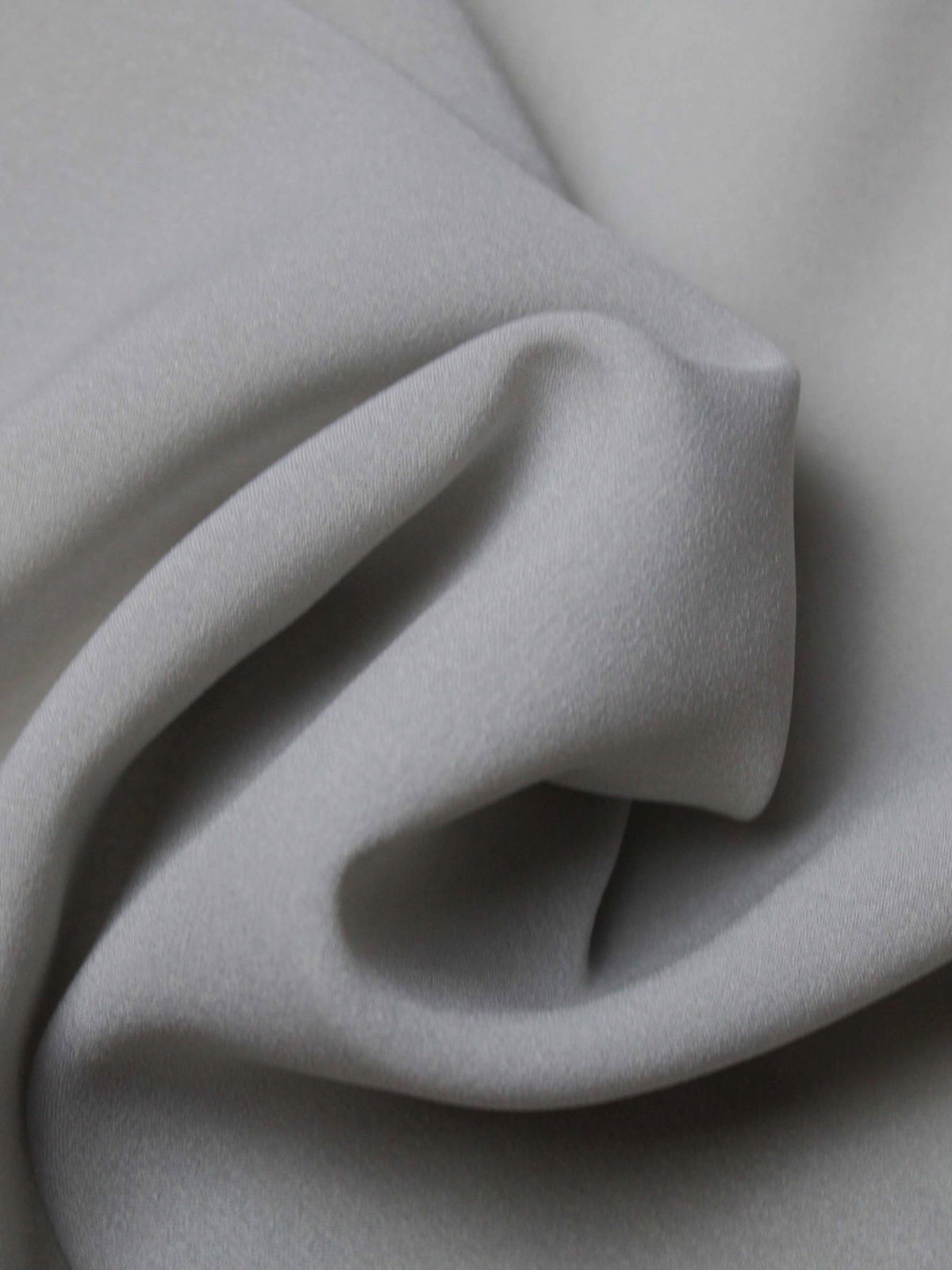 Anthrazitgrau (61) Polyester-Georgette - P93