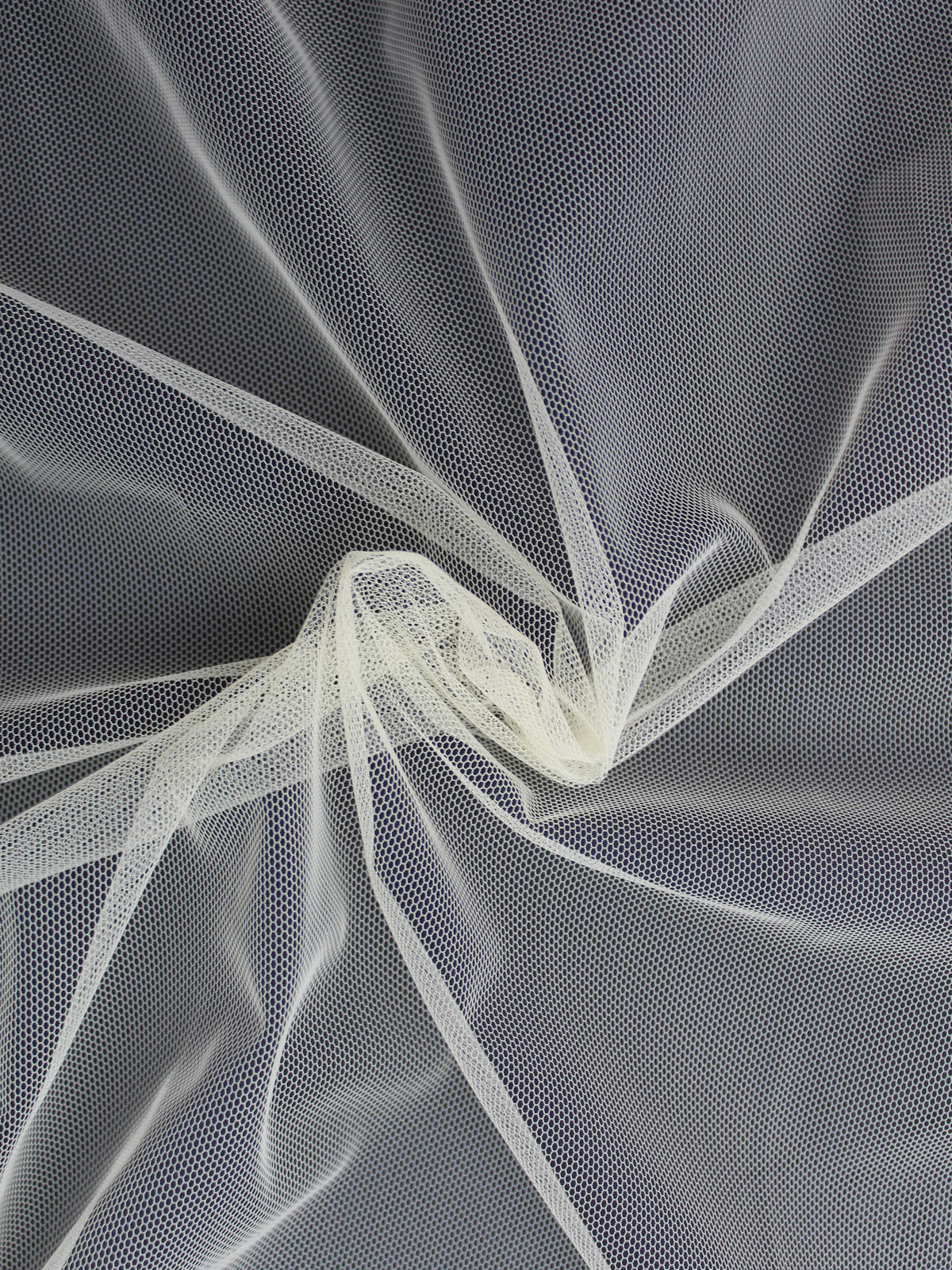 Dunkler Champagner (180) Tüll - P9