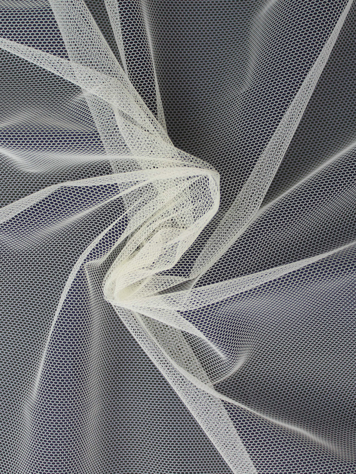 Dunkler Champagner (180) Tüll - P9