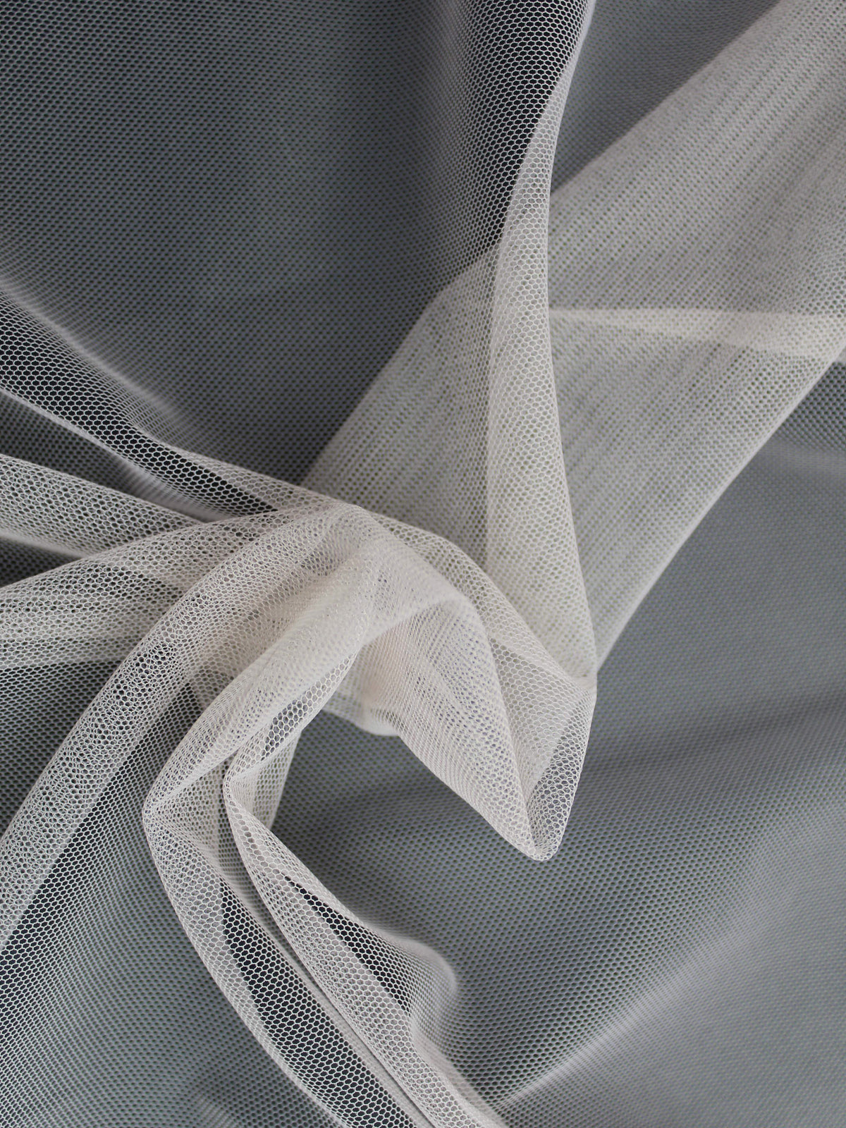 Hellbrauner (230) Tüll - P9