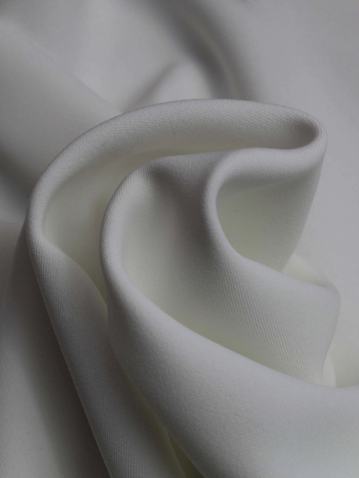 Elfenbeinfarbener Baumwoll-Touch-Krepp (leicht) - PB4003