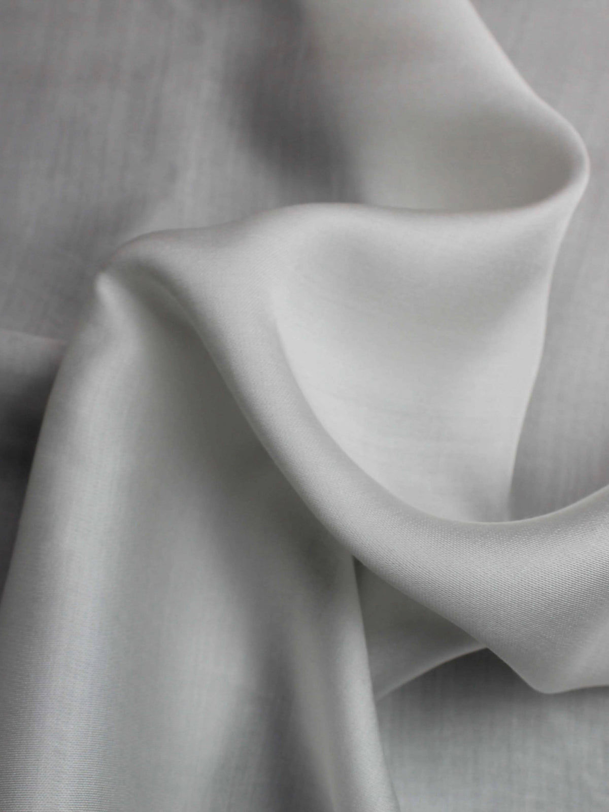 Elfenbein Feinsatin - 145cm Breite - PH5011