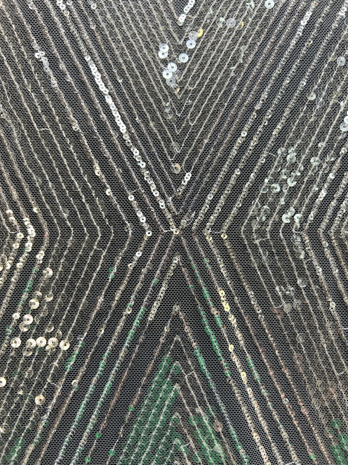 Elfenbeinfarbene Paillettenspitze – Piroska