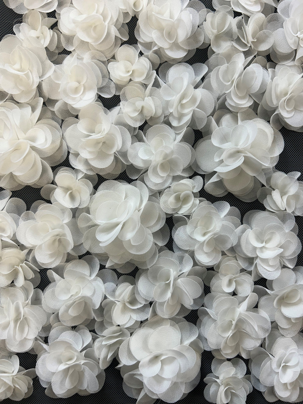 Elfenbeinfarbene 3D-Spitze – Peta