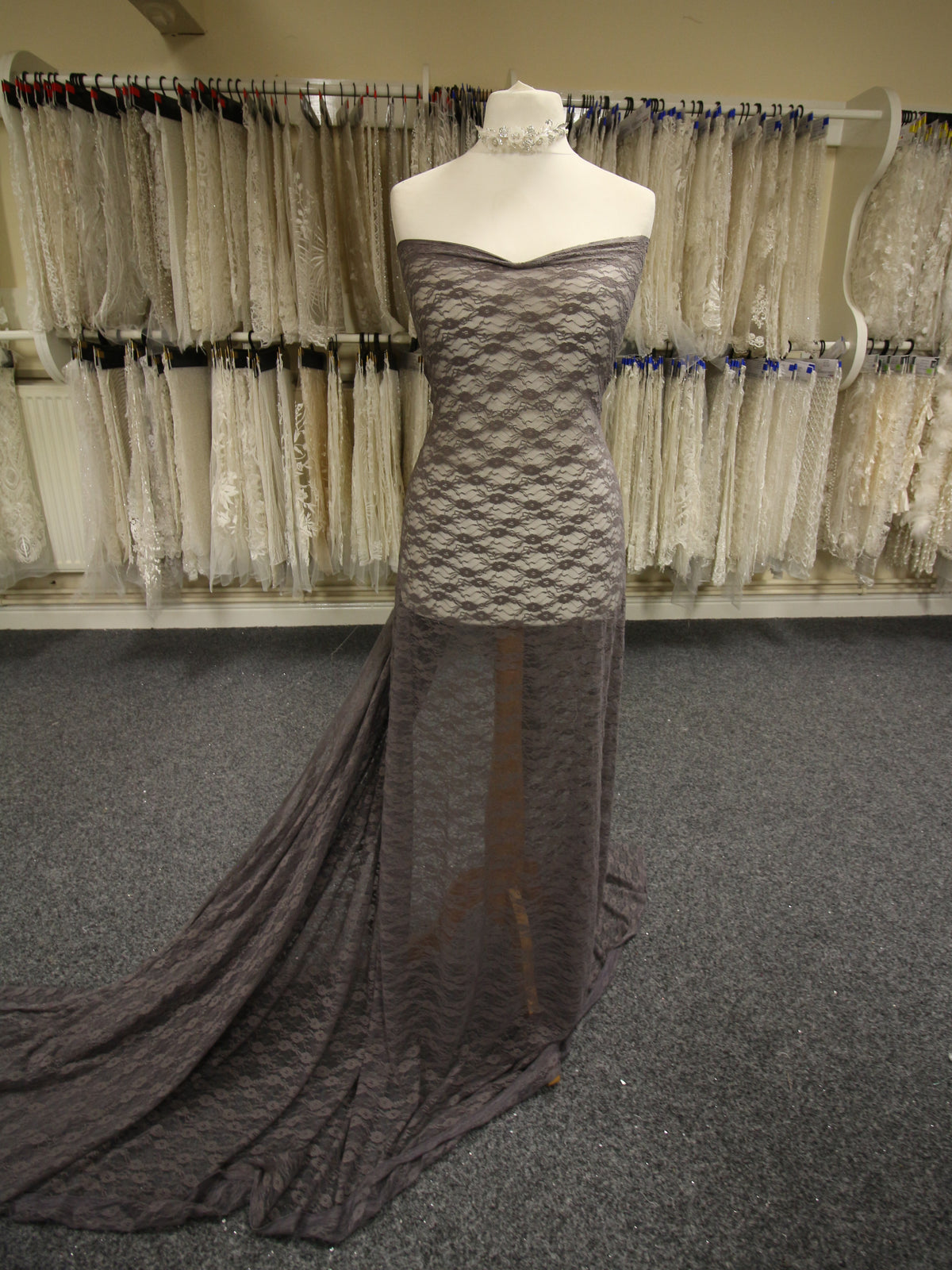 Zinngraue Stretch-Spitze – Yvonne