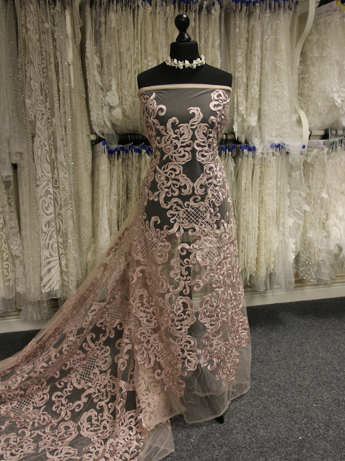 Rosa bestickte Spitze - Binta