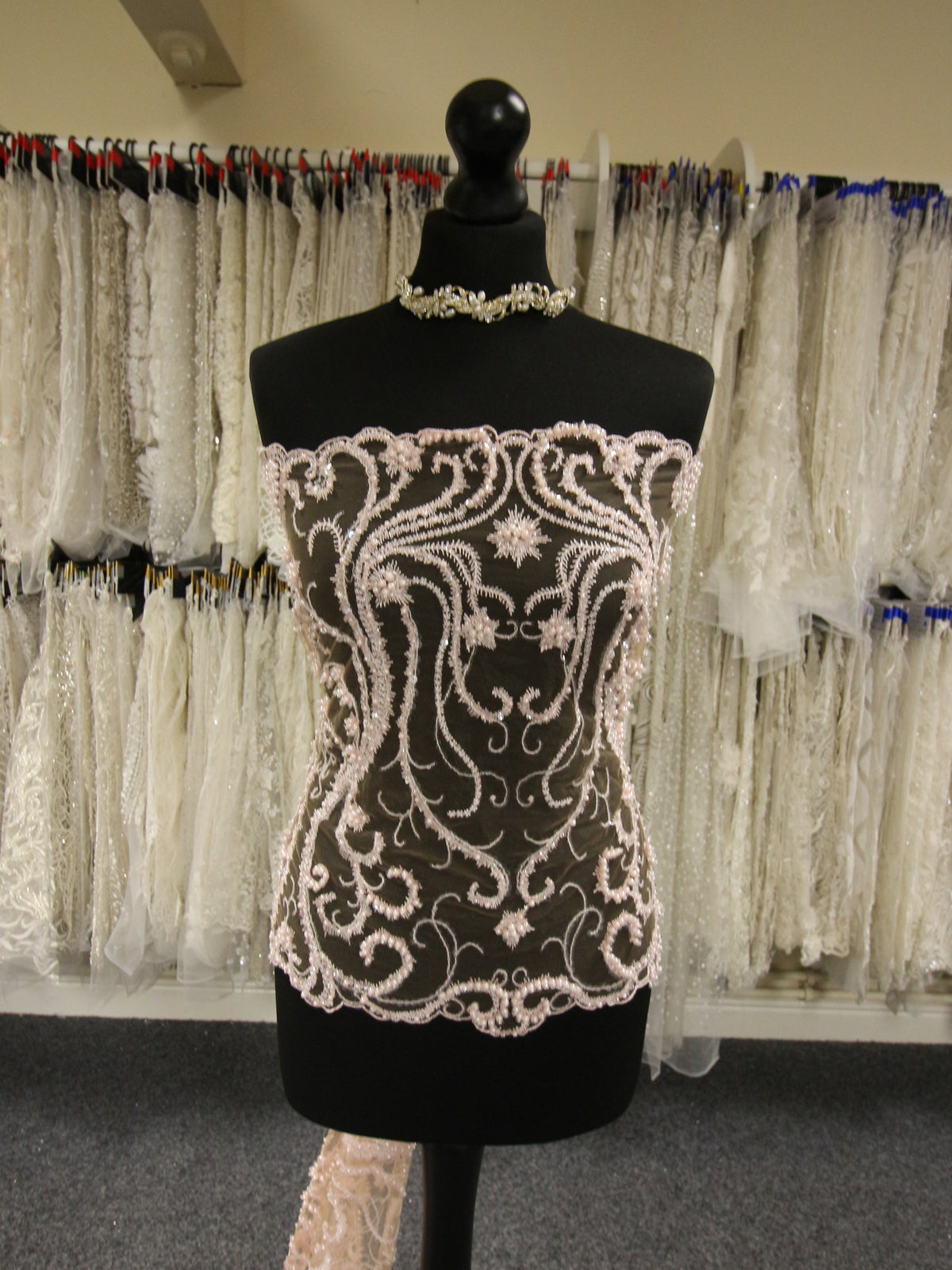 Errötende Blumenspitze – Makayla