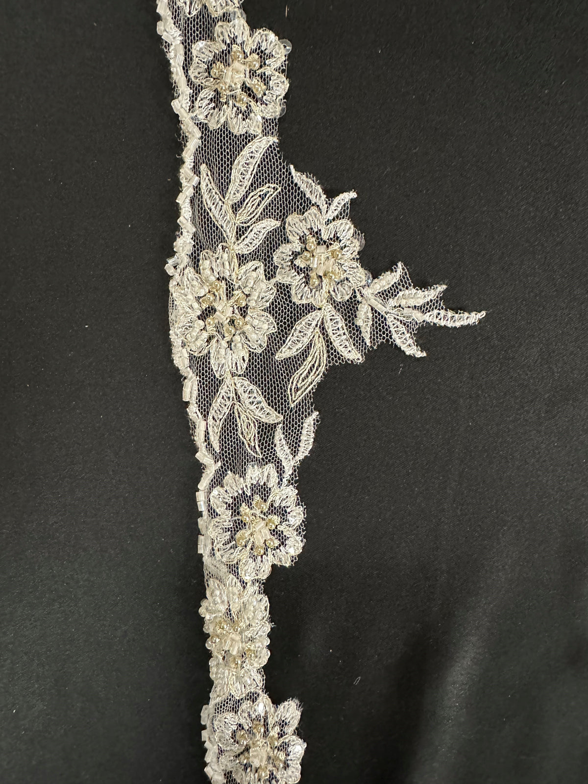 Elfenbeinfarbene Perlenspitzenborte - Riese