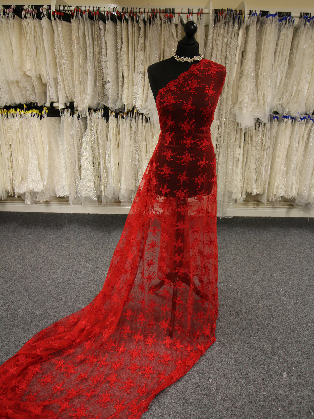 Rote Kordelspitze – Geraldine