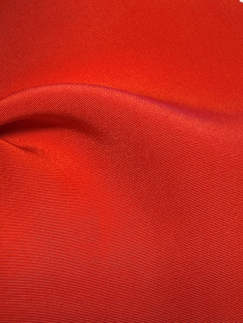 Leichter roter Polyestersatin – Jamaika