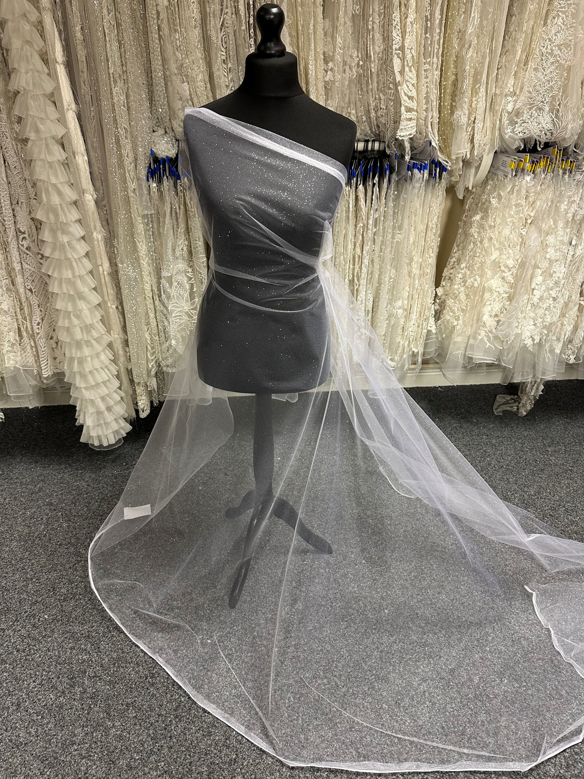 Elfenbeinfarbener Glitzertüll - Scalaway