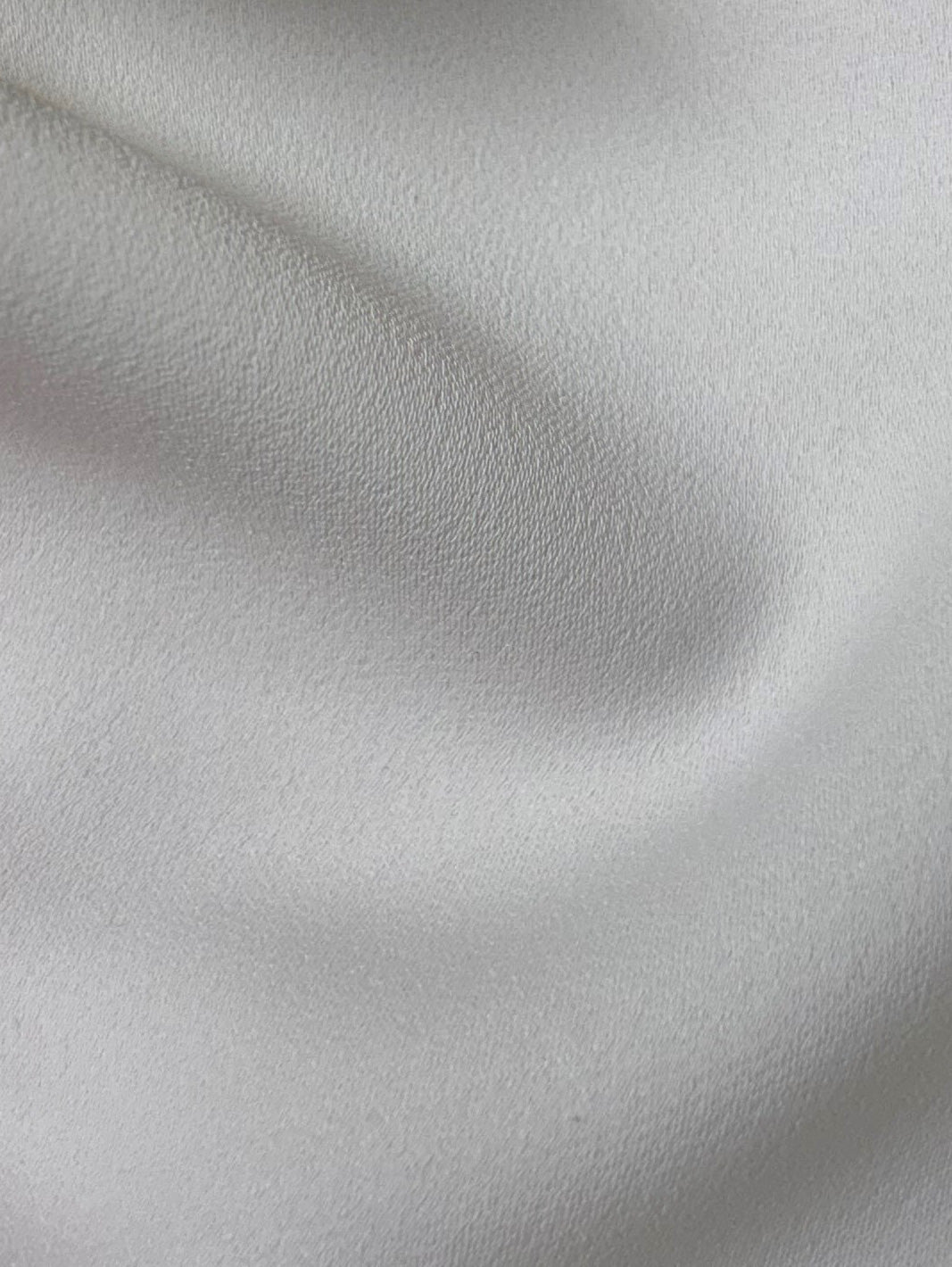 Silberner Polyester-Stretch-Krepp - Festzug