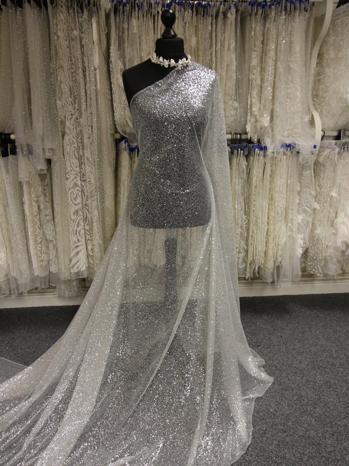 Silberner Glitzertüll - Lagertha