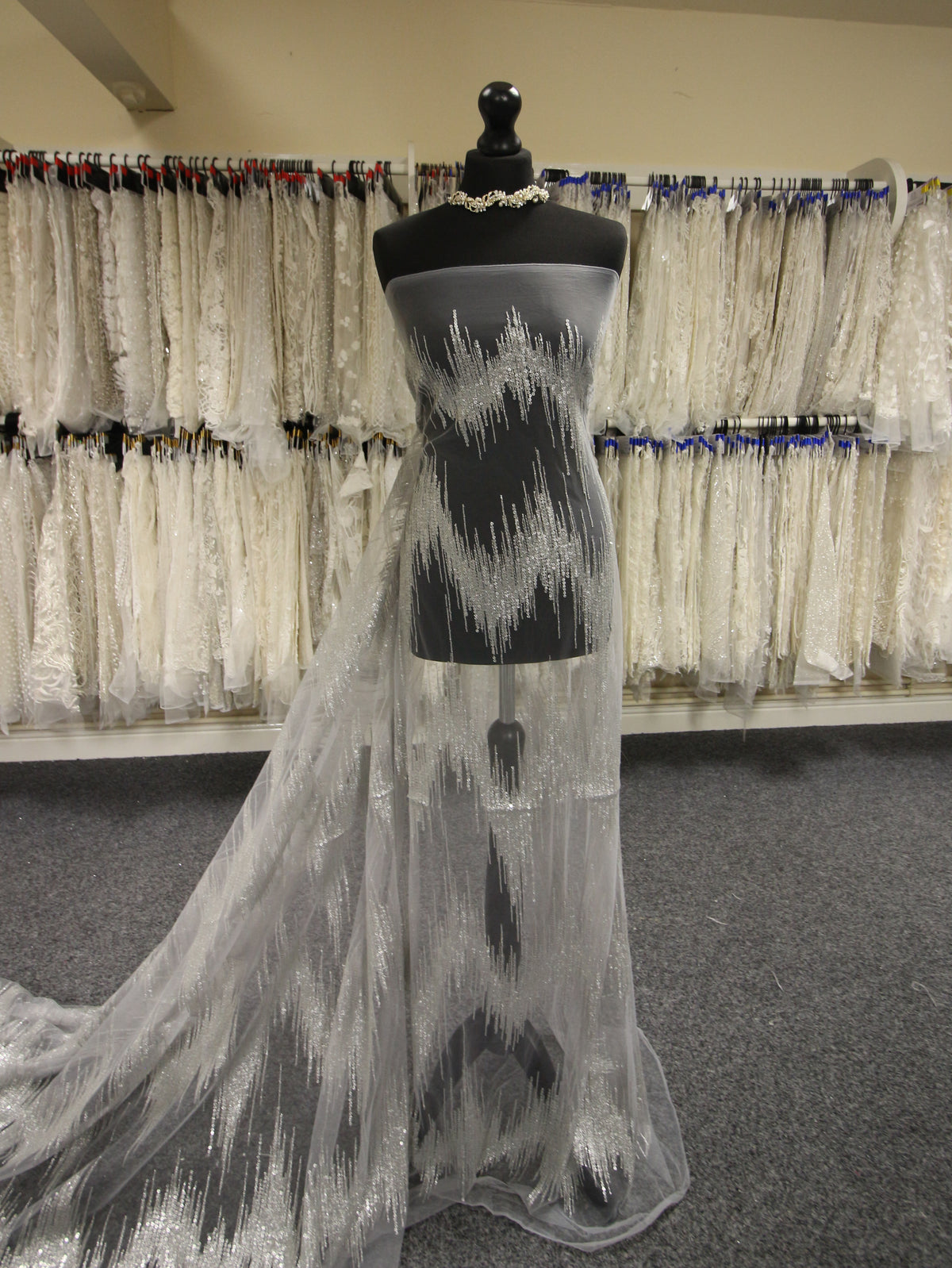 Silberne Paillettenspitze – Twilight