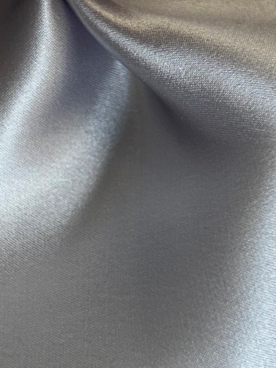 Silberner Seidensatin - Splendour