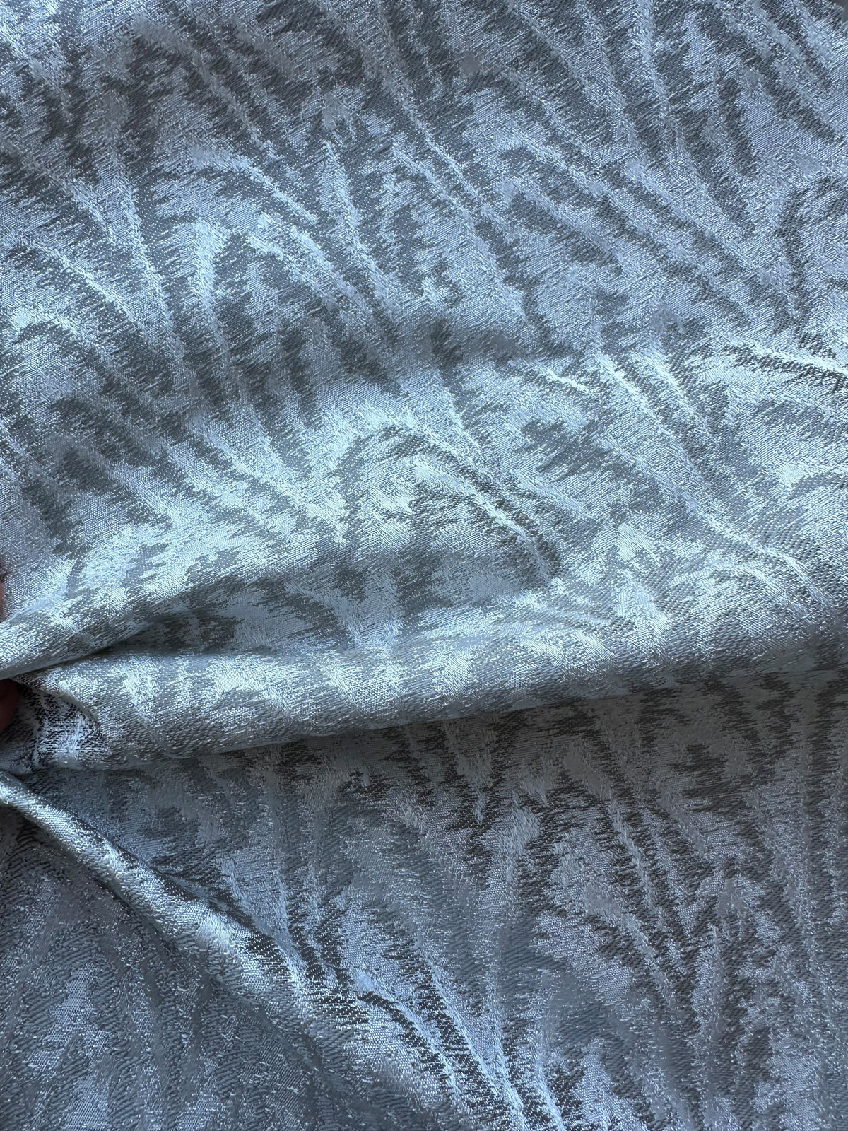 Silberner Brokatstoff - Henlika