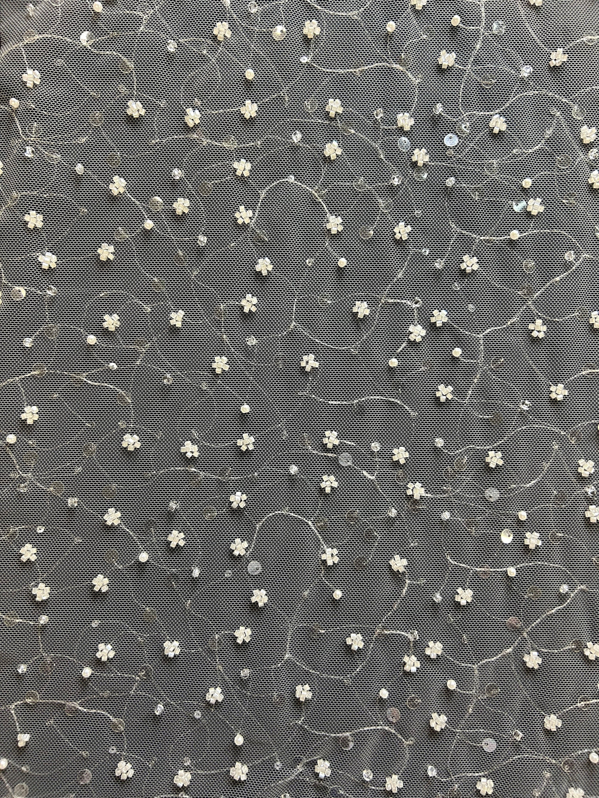 Elfenbeinfarbene Perlenspitze – Stabilo