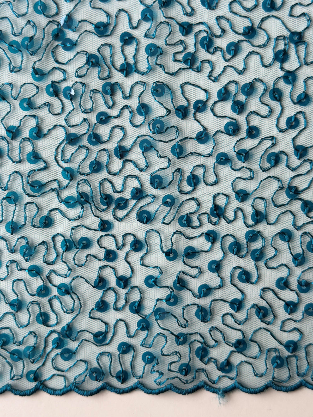 Türkisfarbener, bestickter Paillettentüll – EB3001