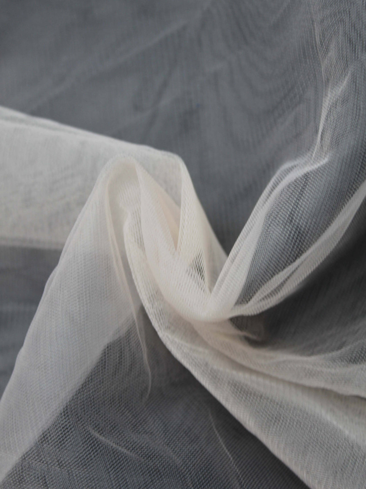 Helllachs (84) Tüll - TU0031