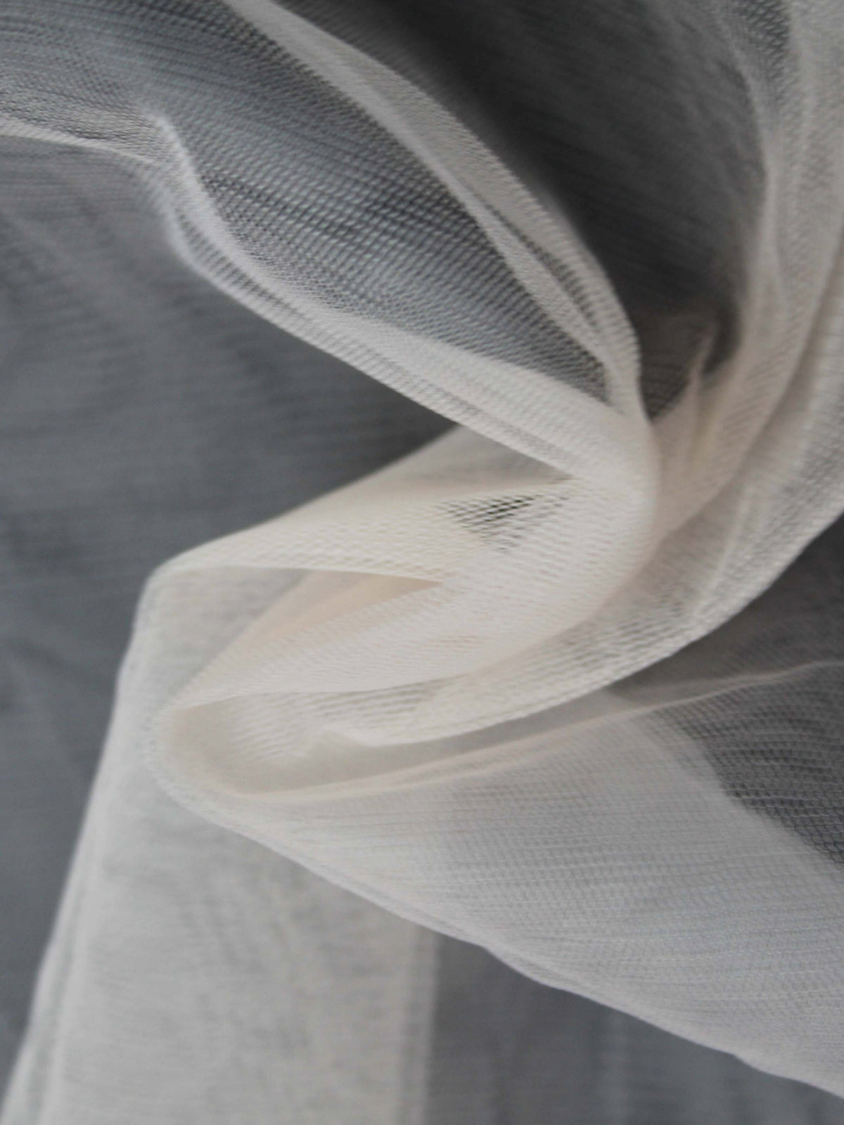 Helllachs (84) Tüll - TU0031