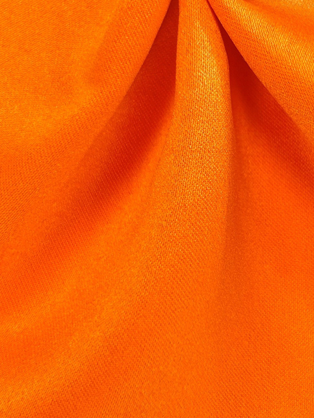Polyester-Satin in Mandarine – Majestic