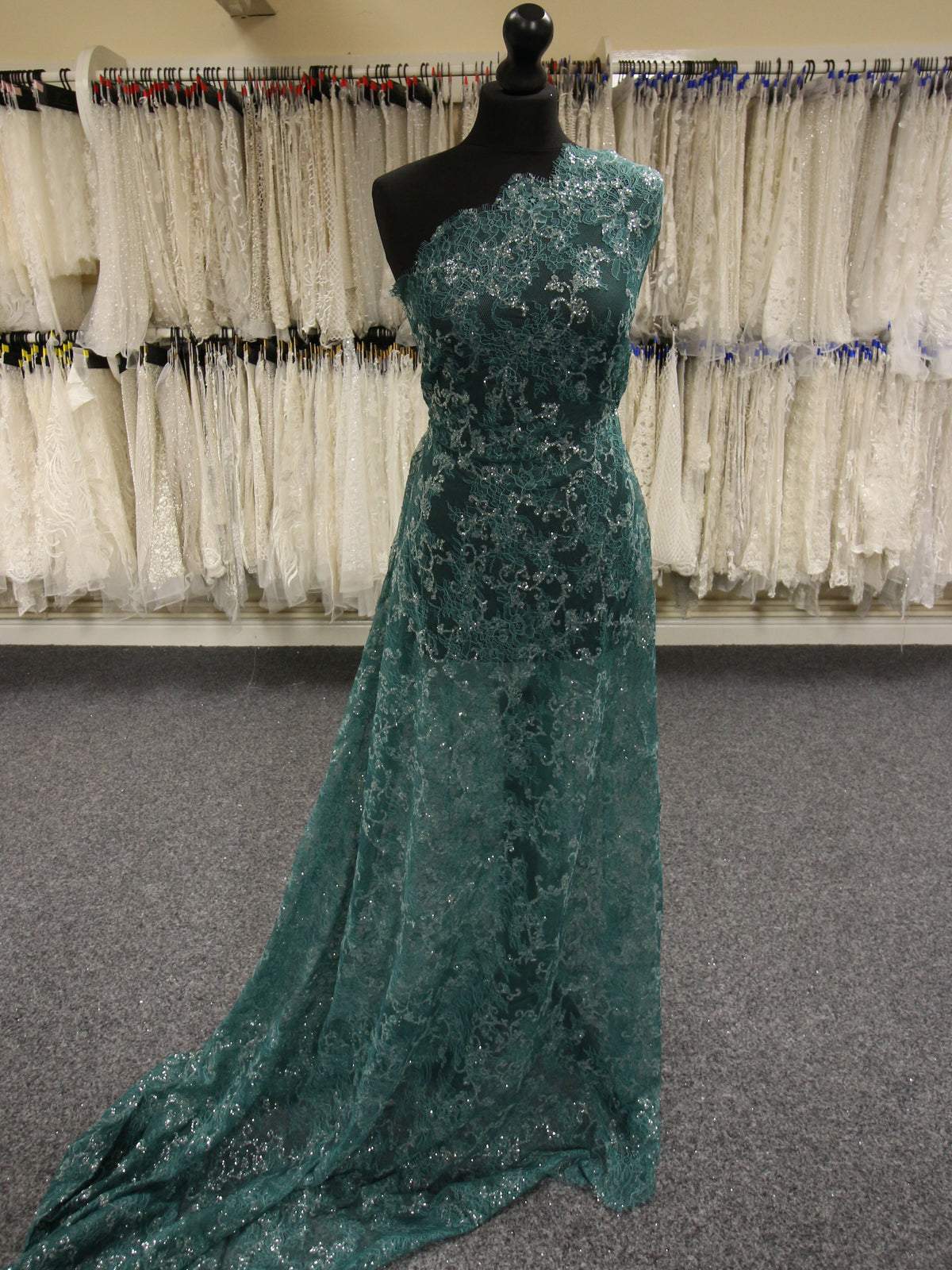 Blaugrüne Raschelspitze – Ehre