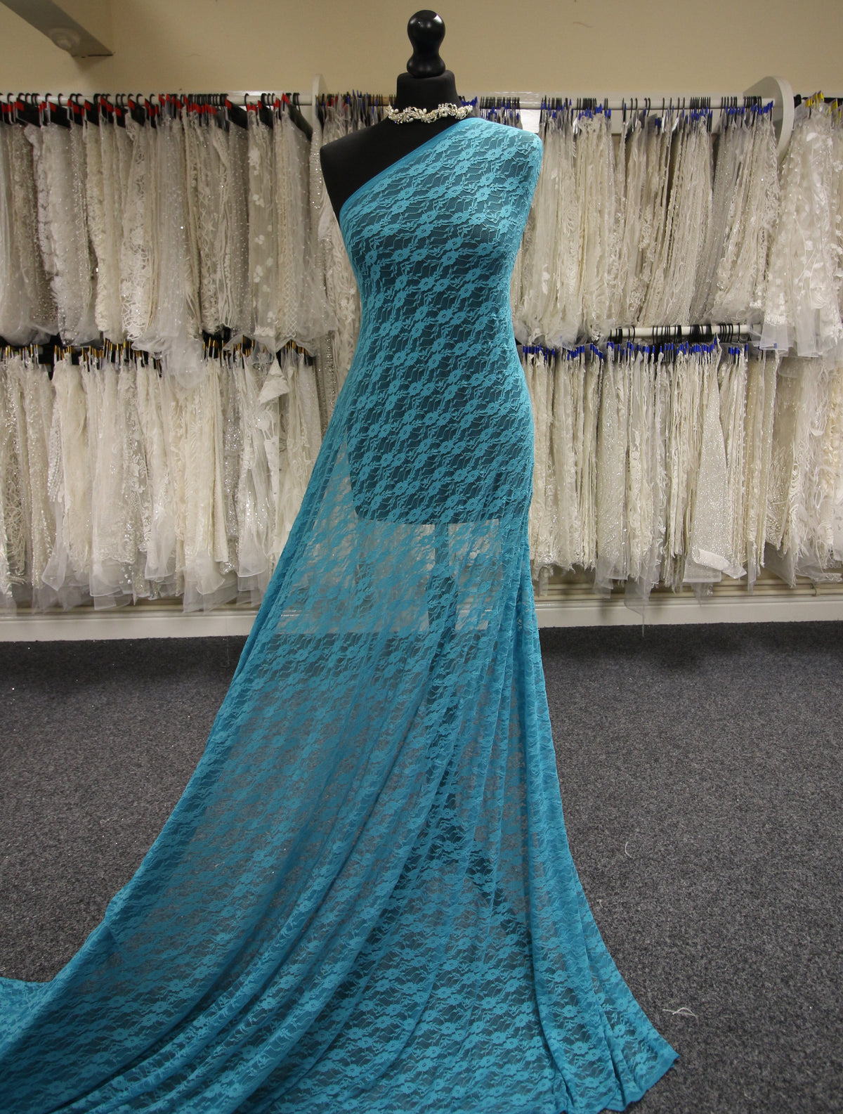 Türkise Stretch-Spitze – Yvonne