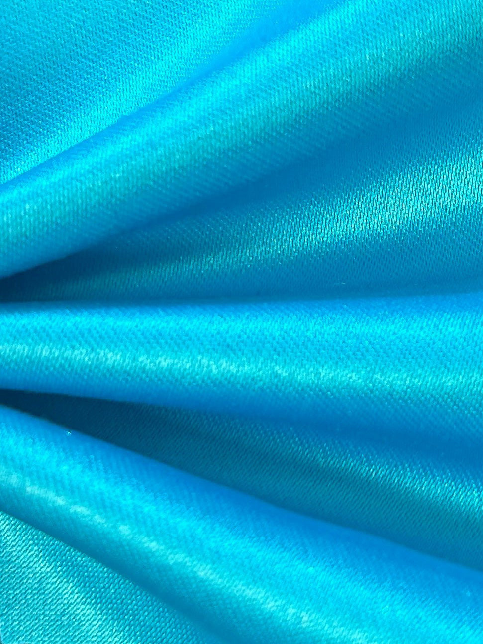Türkiser Polyestersatin – Majestic