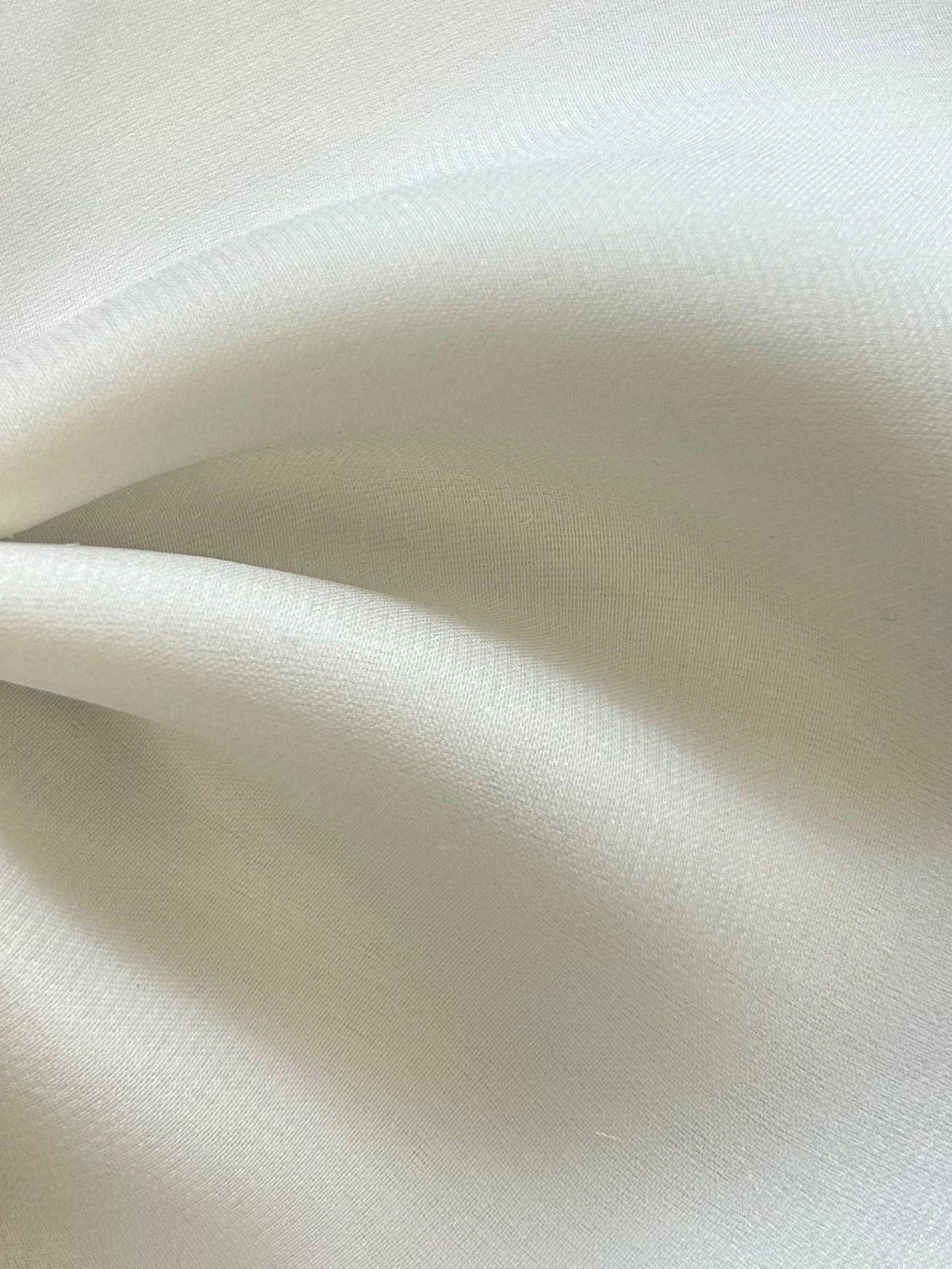 Weiße Seidencharmeuse - Hilarity