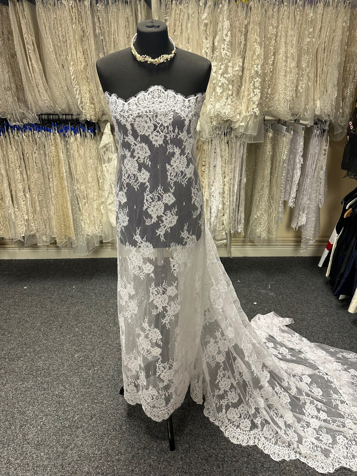 Weiße Kordelspitze – Sarah