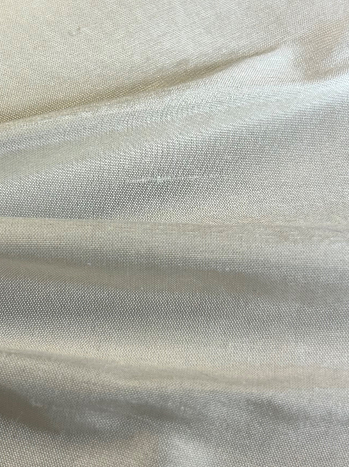 Weißes Seidendupion – Unterscheidung