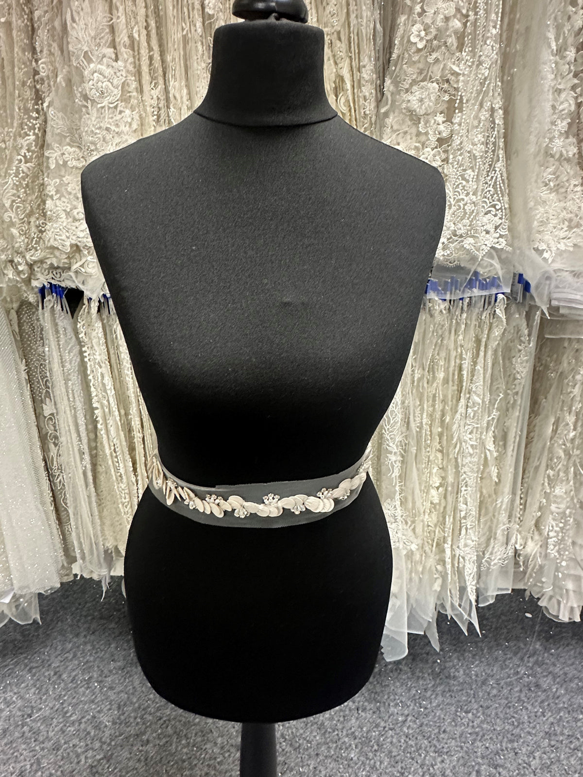 Kleiderbesatz aus Kristall in 3D-Optik - Zenith