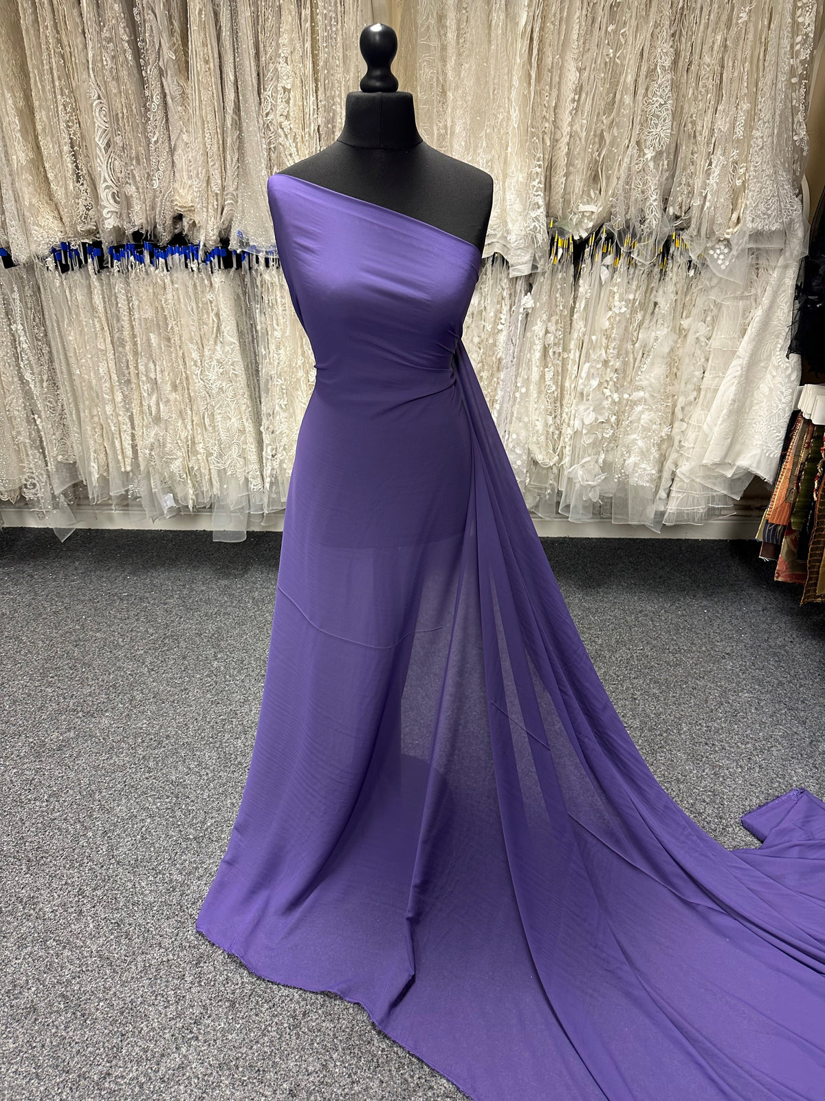 Violetter Polyester-Chiffon - Benevolence