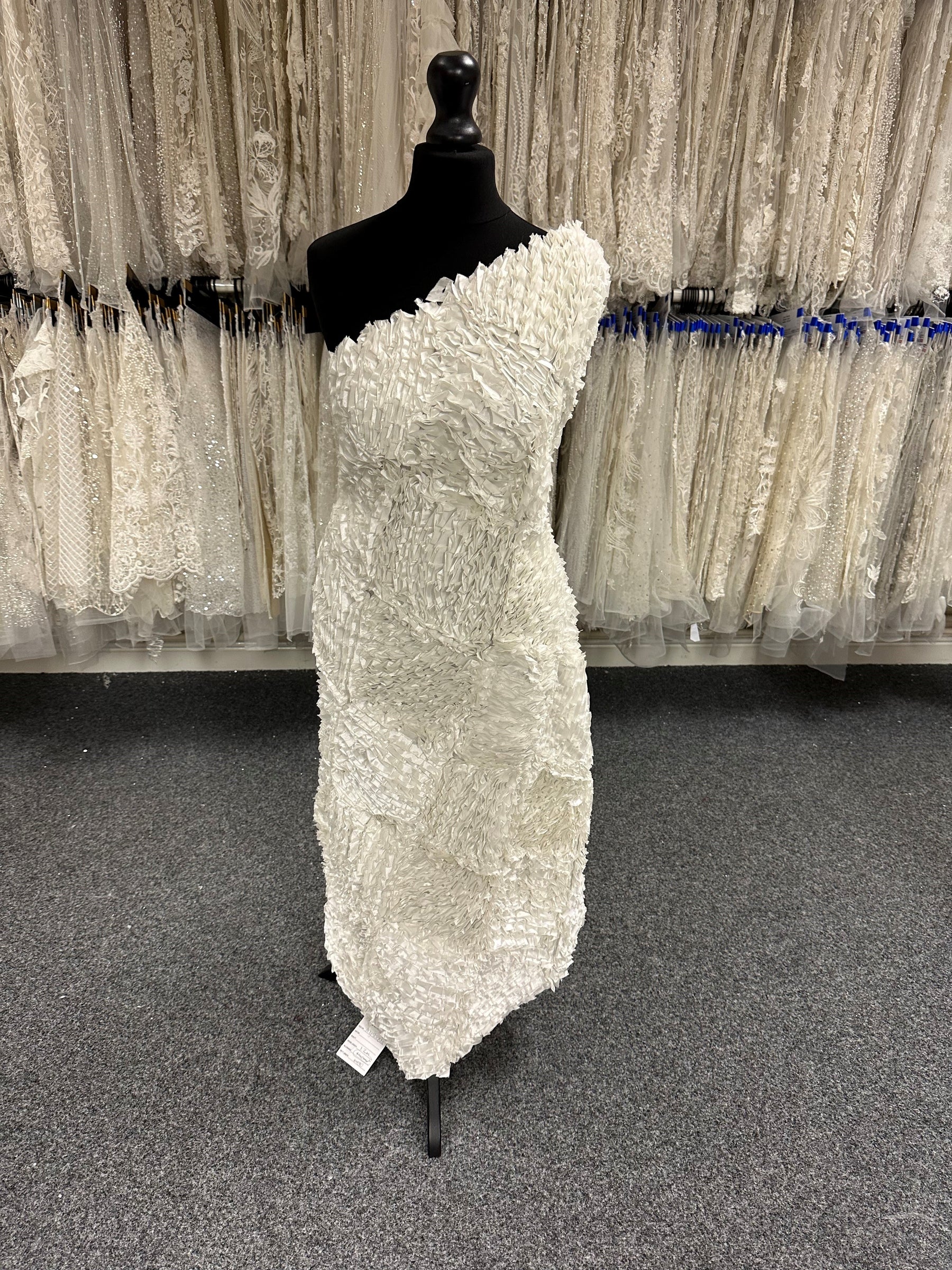 Elfenbeinfarbene Couture-Stickerei – Mystique